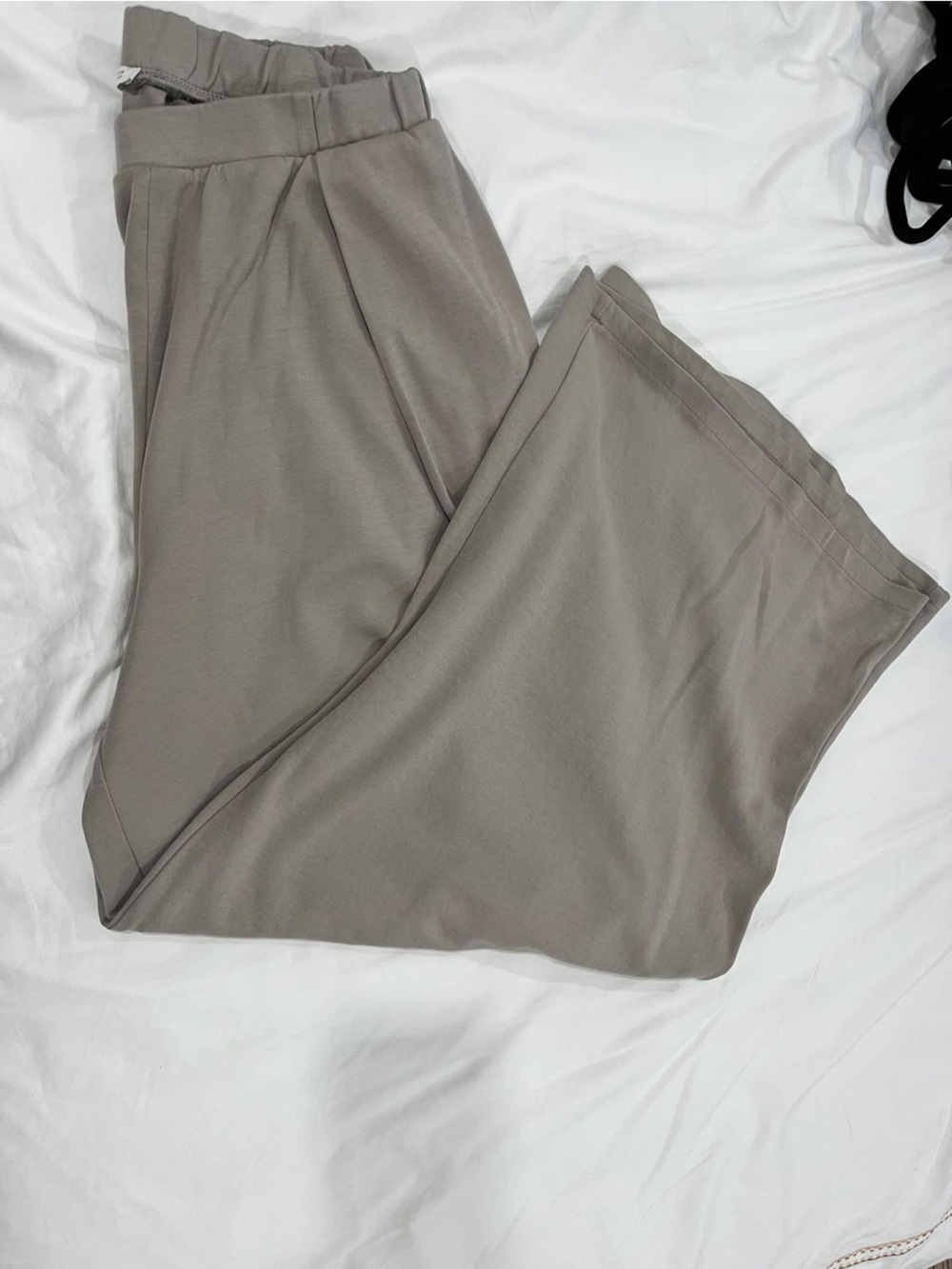 Zara Women's Taupe Lounge pants size L